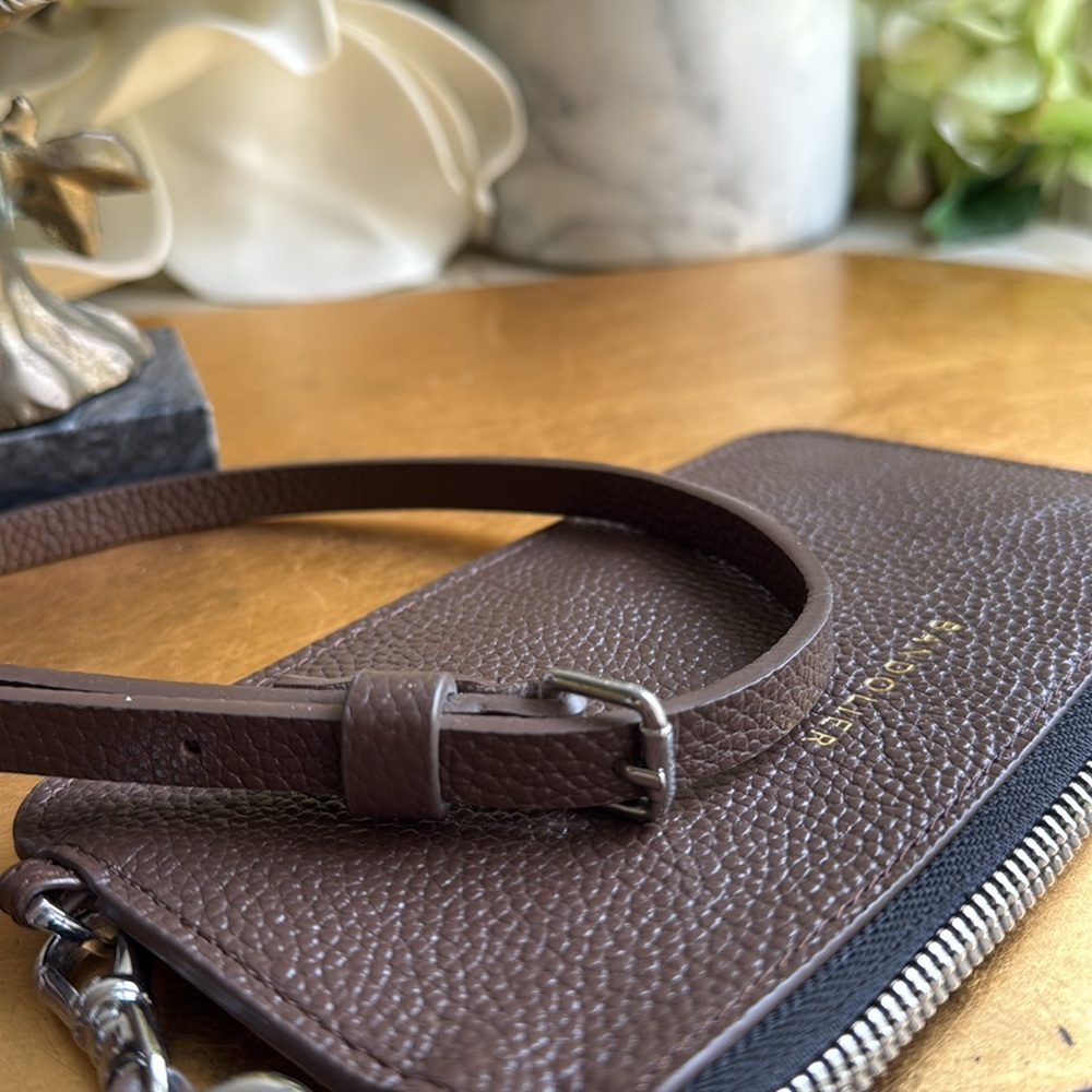 NWOT! Bandolier Crossbody Zip Pouch - Picture 6 of 11